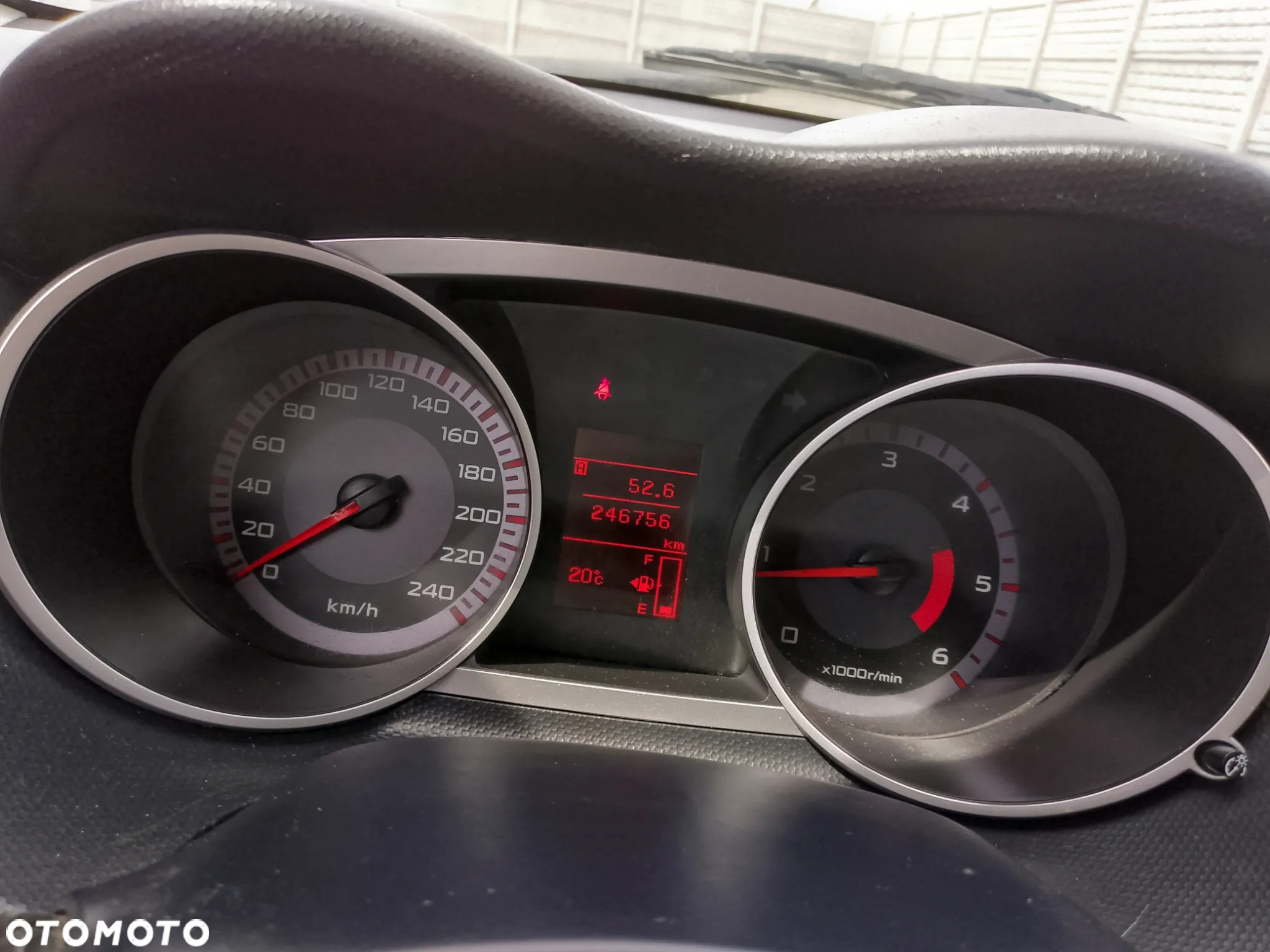 Citroën C-Crosser 2.2 HDi Exclusive - 30
