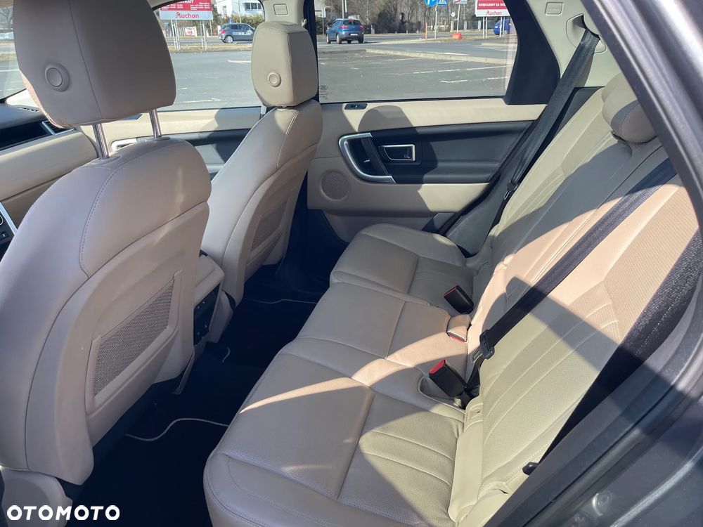 Land Rover Discovery Sport - 10