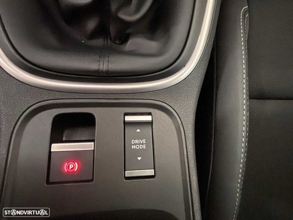 Jeep Avenger 1.2 GSE T3 Altitude - 17