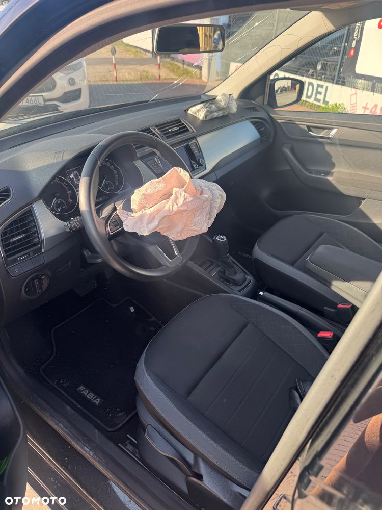 Skoda Fabia - 5