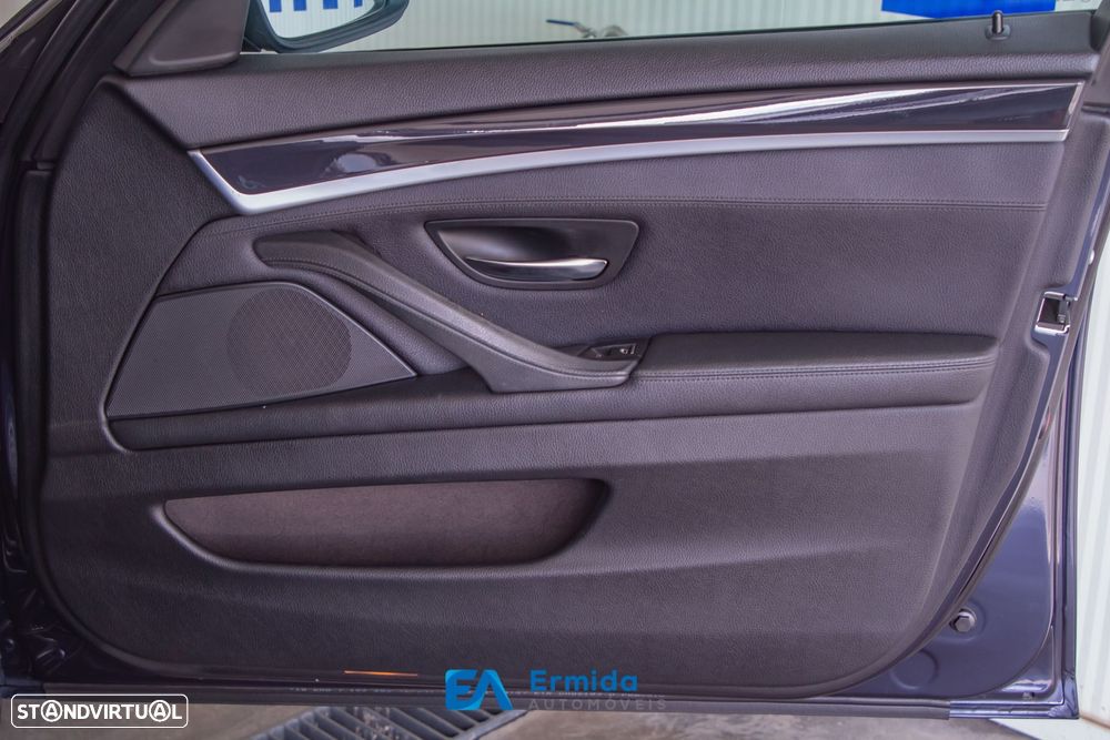 BMW 520 d Auto - 33