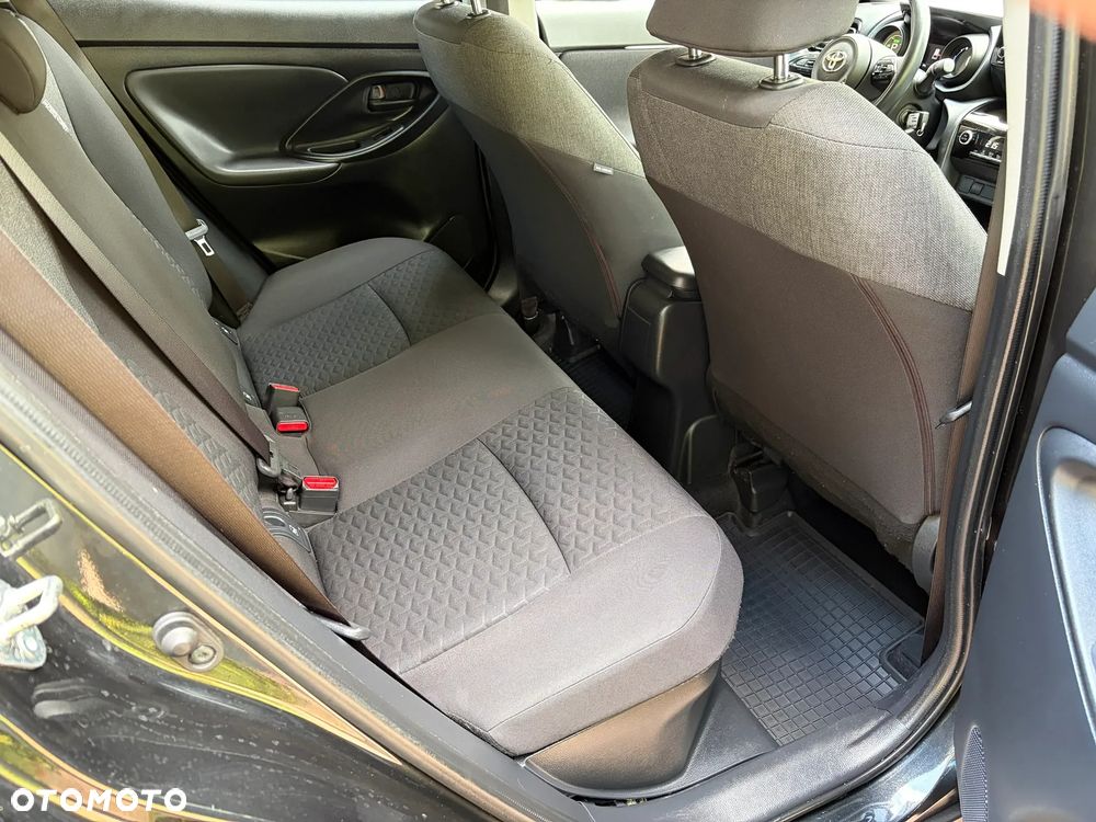Toyota Yaris Cross Hybrid 1.5 Comfort - 18