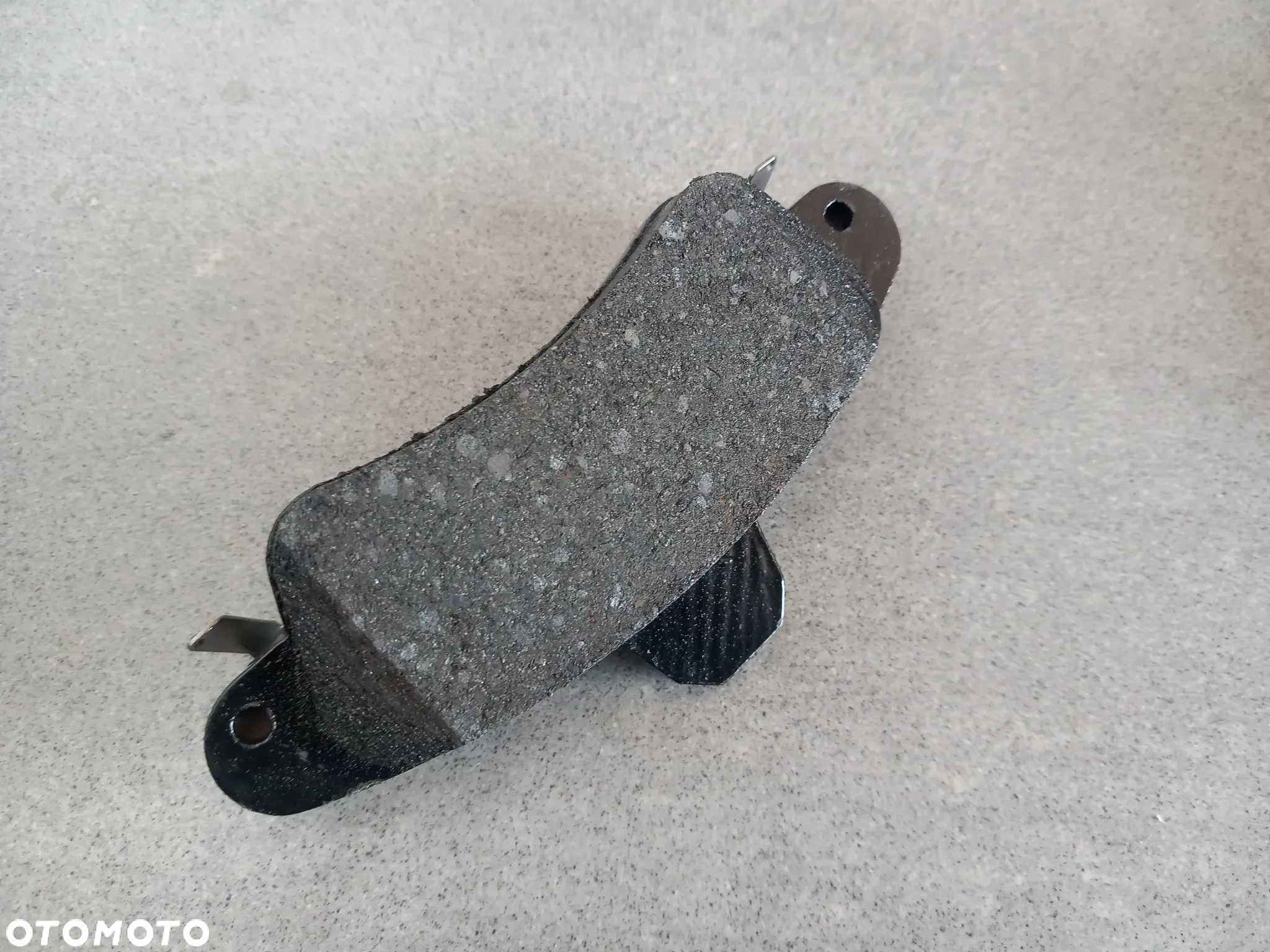 Zestaw klocków hamulcowych tył Ford Cougar, Mondeo 1672938 - 2