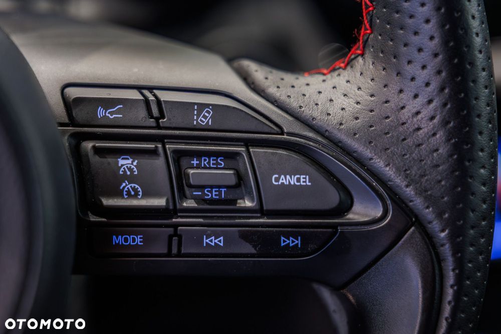 Toyota Yaris Cross Hybrid 1.5 GR Sport - 15