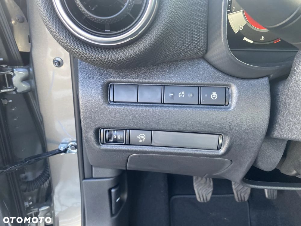 Nissan Juke 1.0 DIG-T N-Connecta - 16