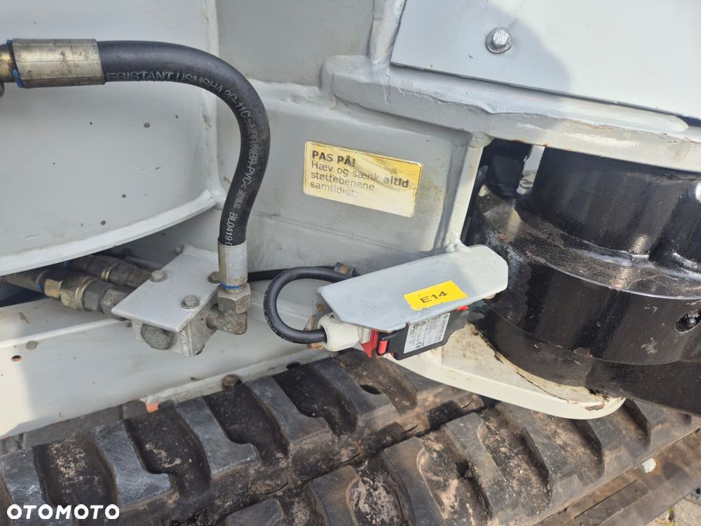 Omme 2600 RBD / PODNOŚNIK PAJĄK / DO 26 METRÓW / 240 ŁADOWNOŚĆ / DIESEL + ELEKTRO / 1WŁ / PRZEGLĄD DUŃSKI / SERWISOWANY / SILNIK KUBOTA / HYDRAULIKA PO SERWISIE - 31