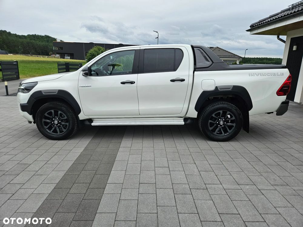 Toyota Hilux 2.8 D-4D Double Cab Invincible 4x4 - 2