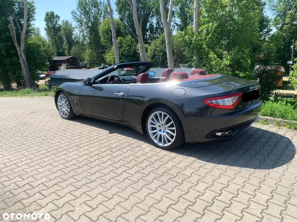Maserati GranCabrio - 4