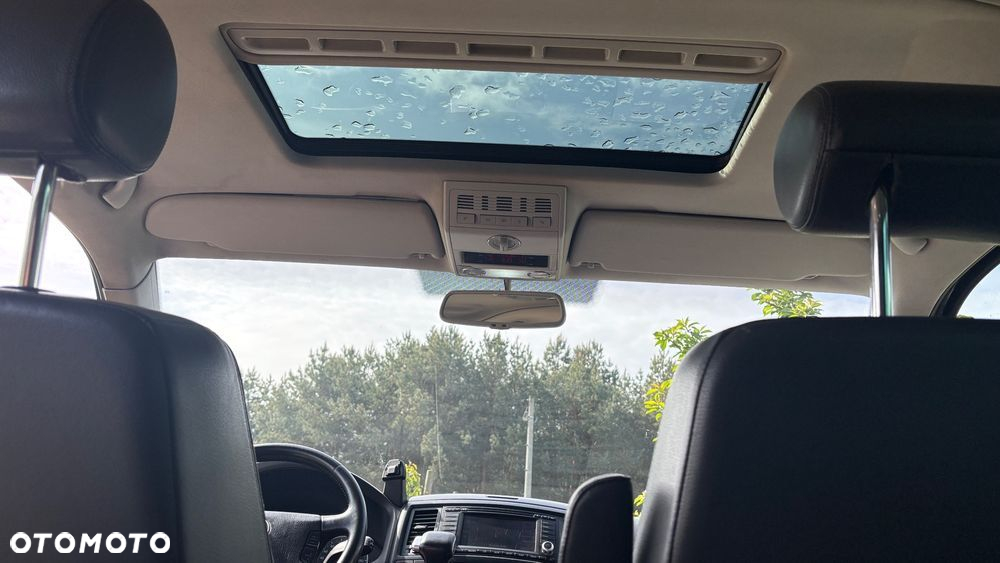 Volkswagen Multivan - 20