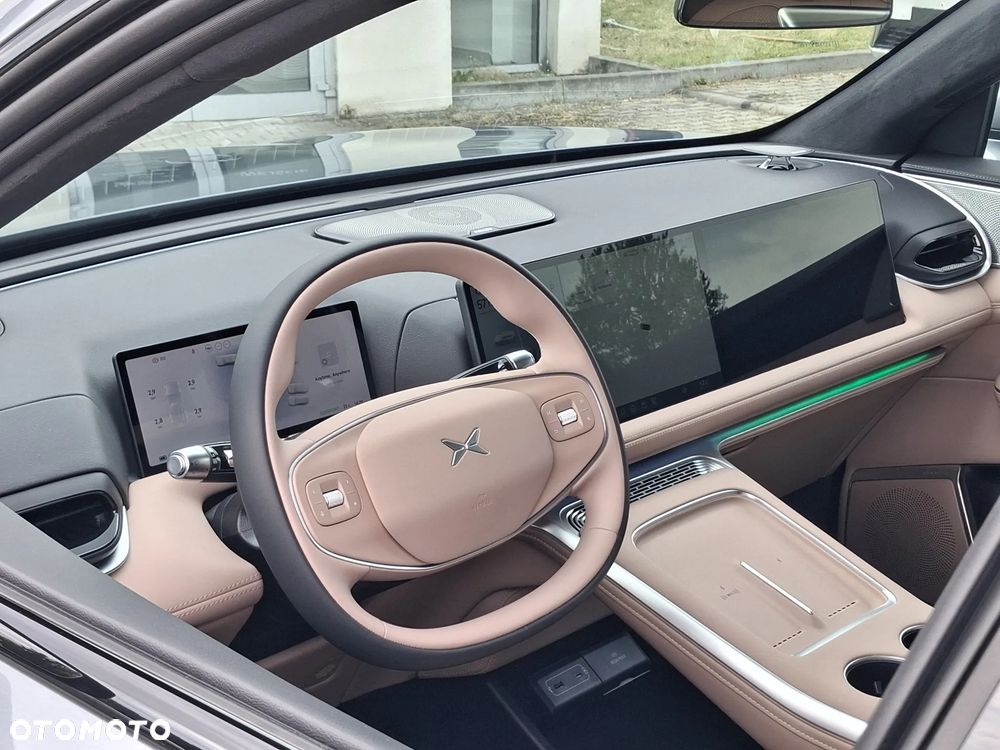 XPeng G9 94.6 kWh RWD Long Range - 10