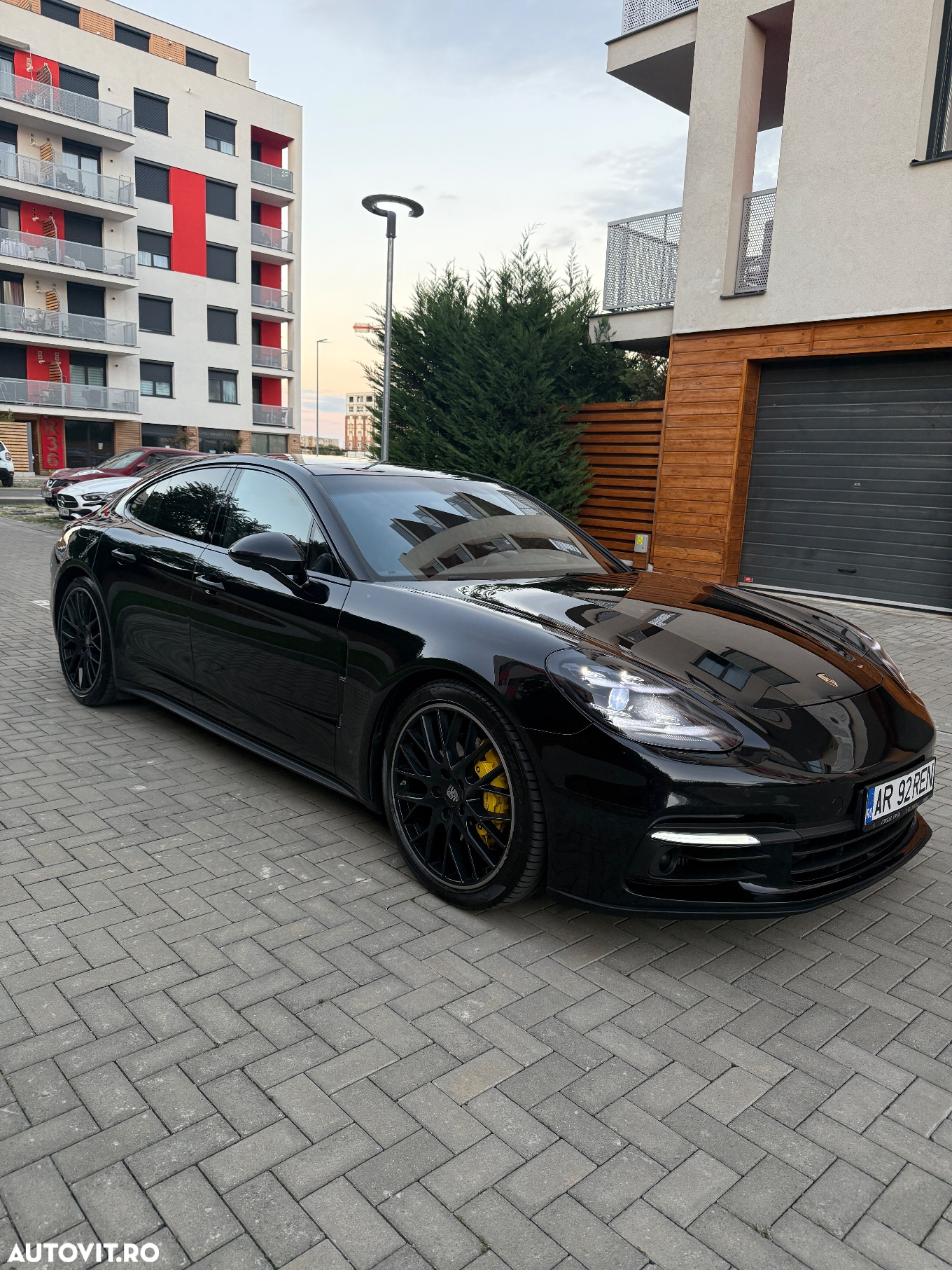 Porsche Panamera 4S - 3