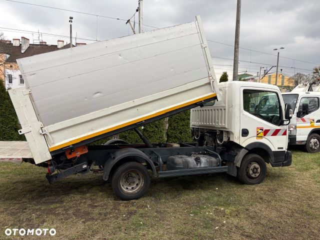 Nissan NT400 Cabstar 3,5t - 22