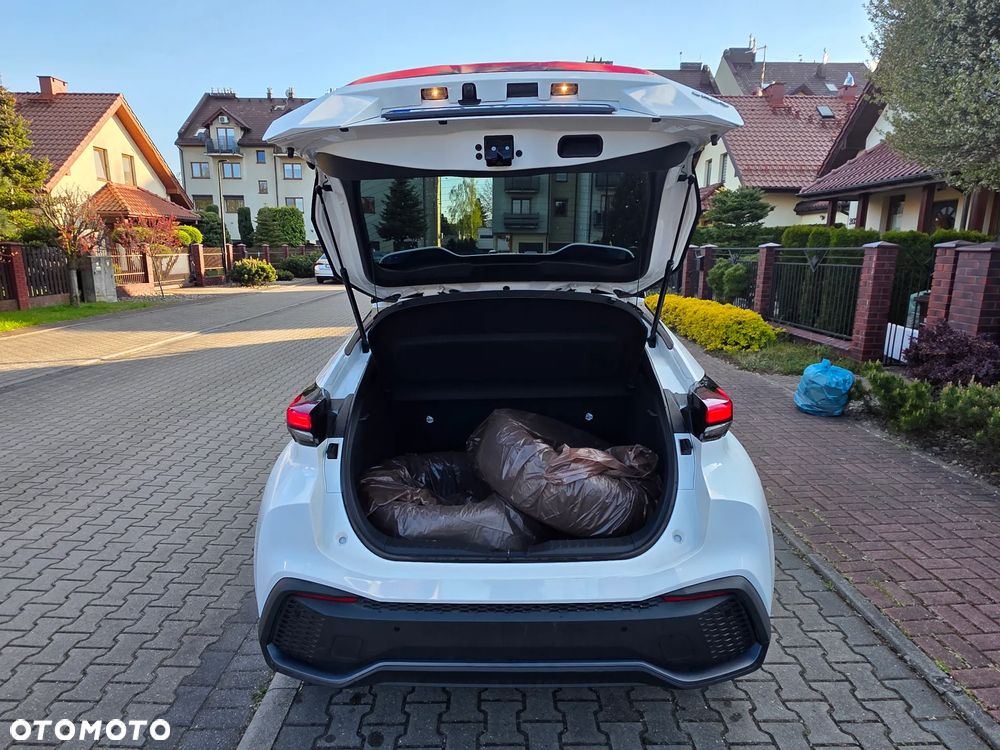 Toyota C-HR - 9