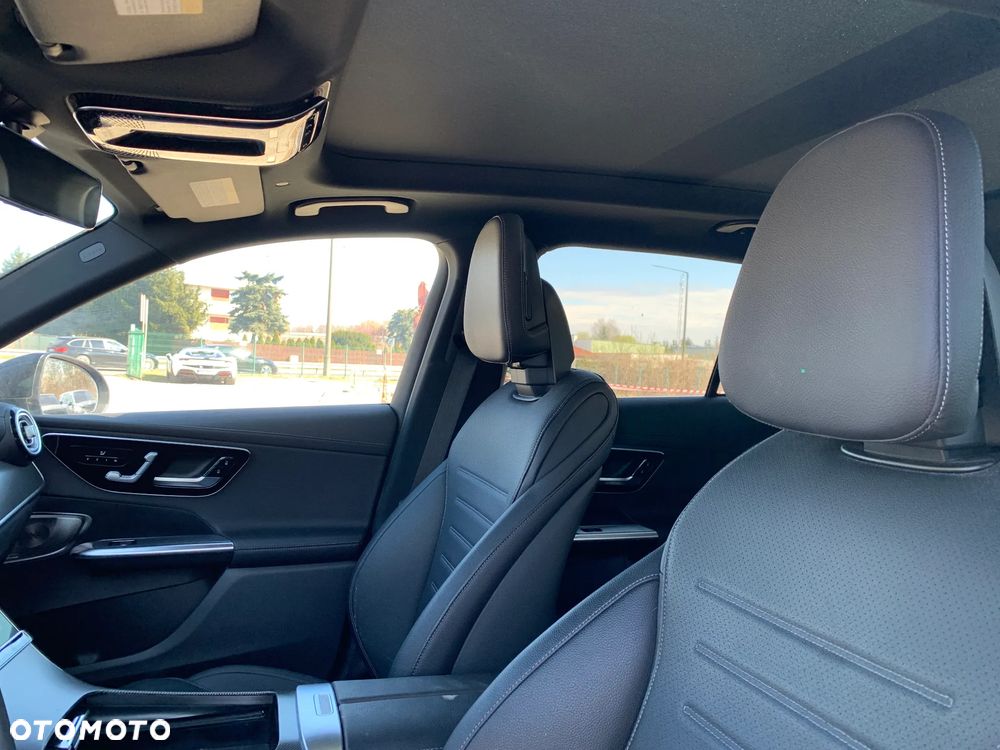 Mercedes-Benz GLC 300 4Matic 9G-TRONIC Avantgarde Advanced - 14