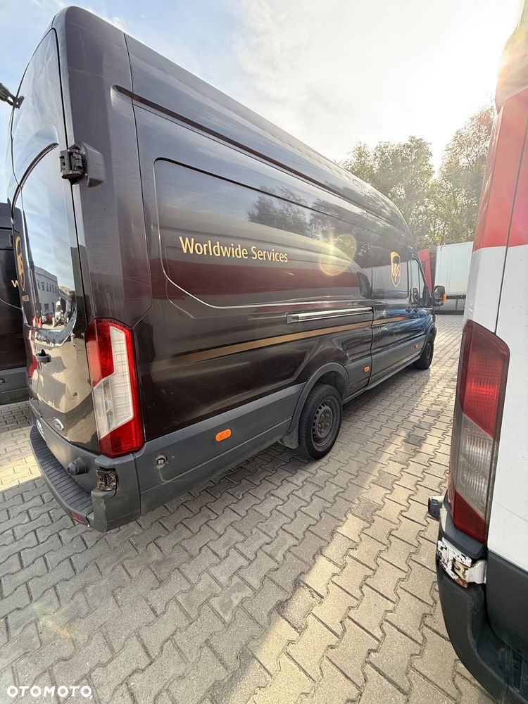 Ford Transit - 33