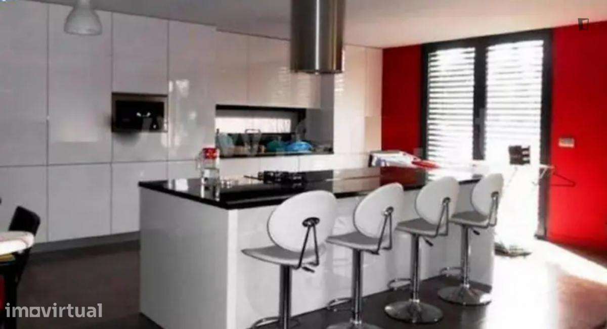 Casa com 4 quartos - localizado em Braga - Grande imagem: 5/13
