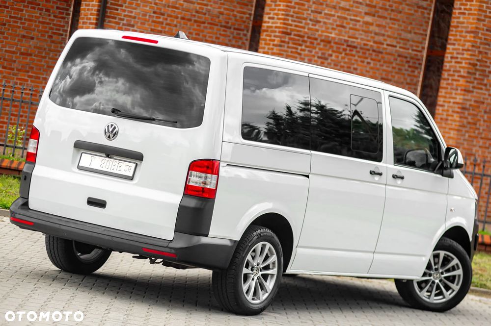 Volkswagen Caravelle - 20