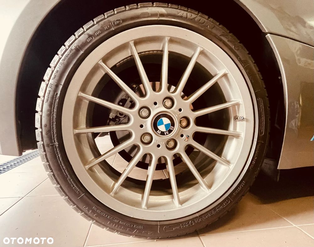 BMW Z4 2.2i - 36