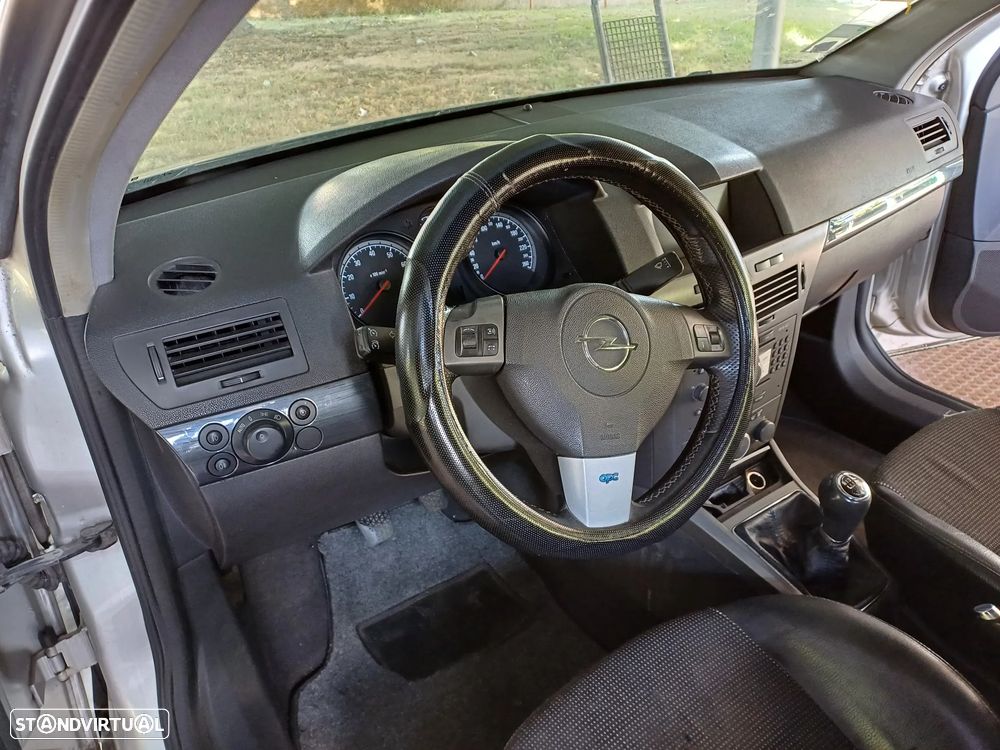 Opel Astra 2.0 T Cosmo - 42