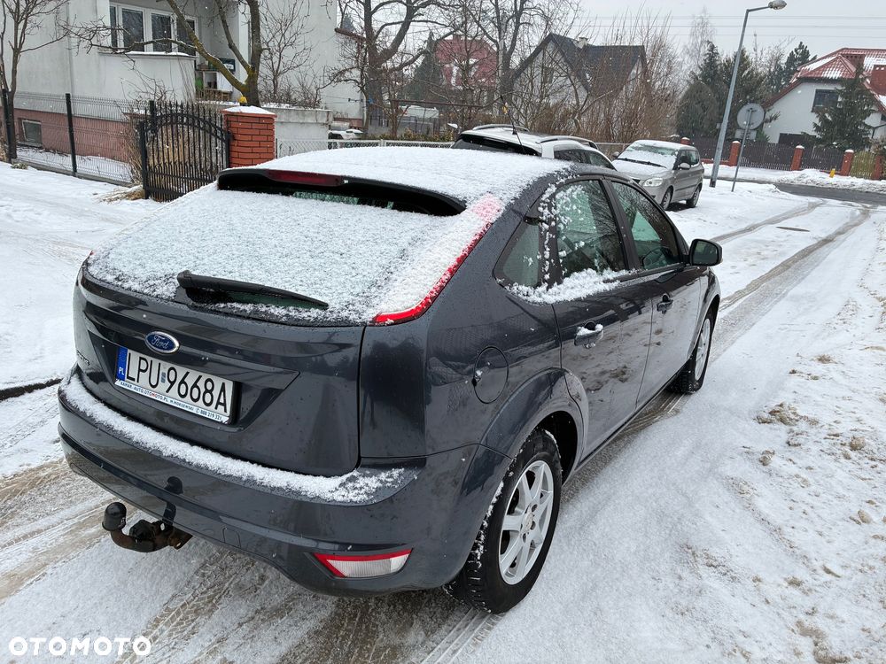 Ford Focus 1.6 16V Ambiente - 7