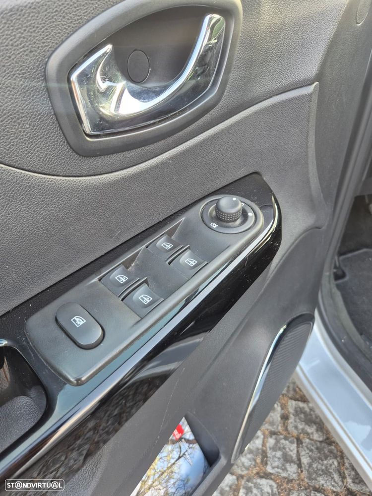 Renault Captur 1.5 dCi Exclusive C/Pneu - 8