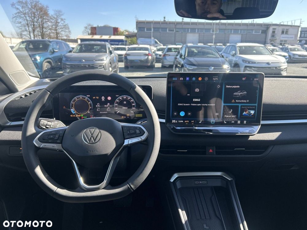 Volkswagen T-Roc - 23