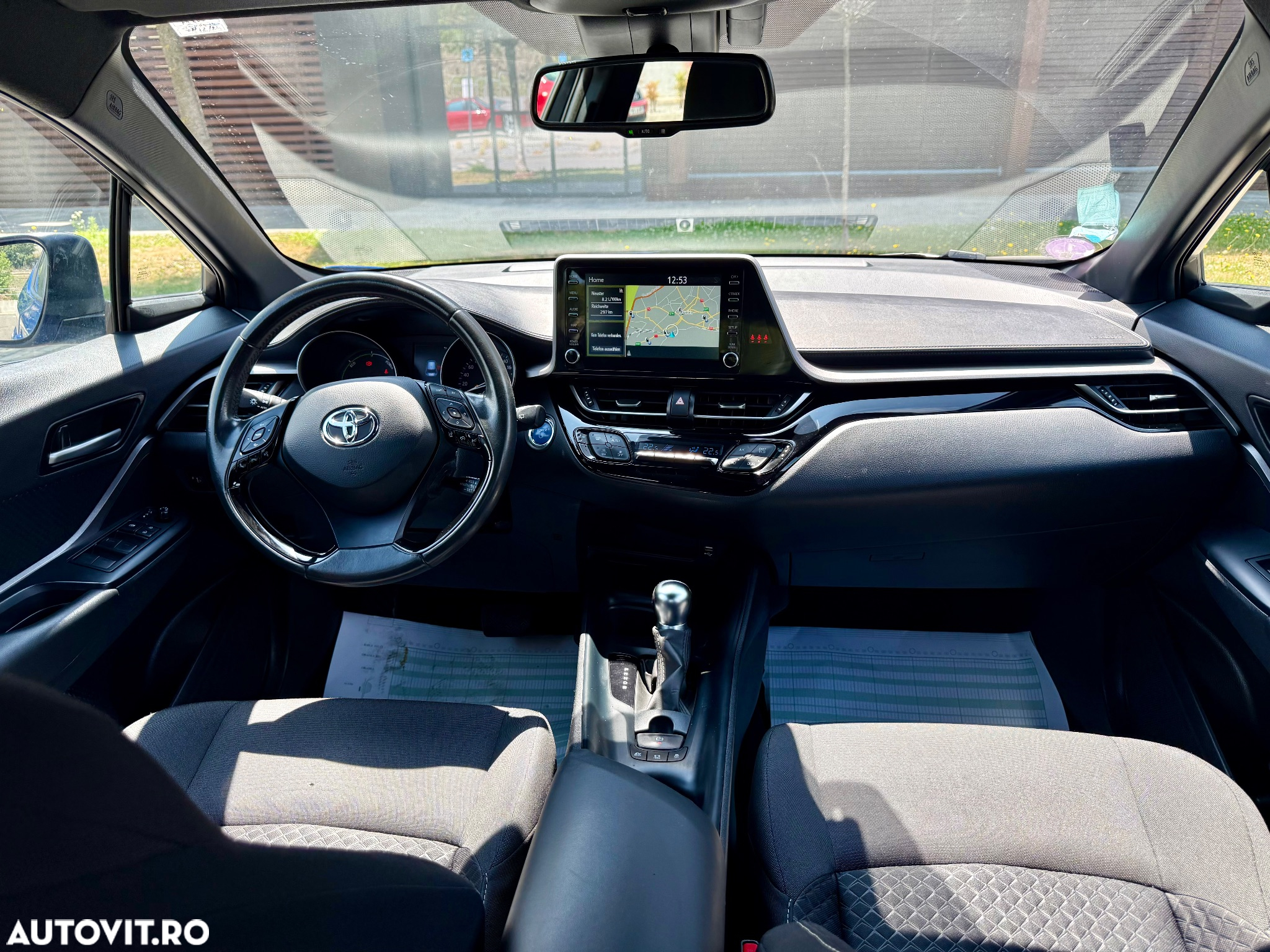 Toyota C-HR 1.8 Hybrid Business Edition - 12