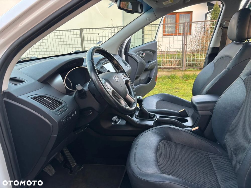 Hyundai ix35 - 12