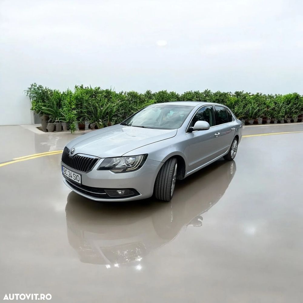 Skoda Superb 2.0 TDI DSG Ambition - 3