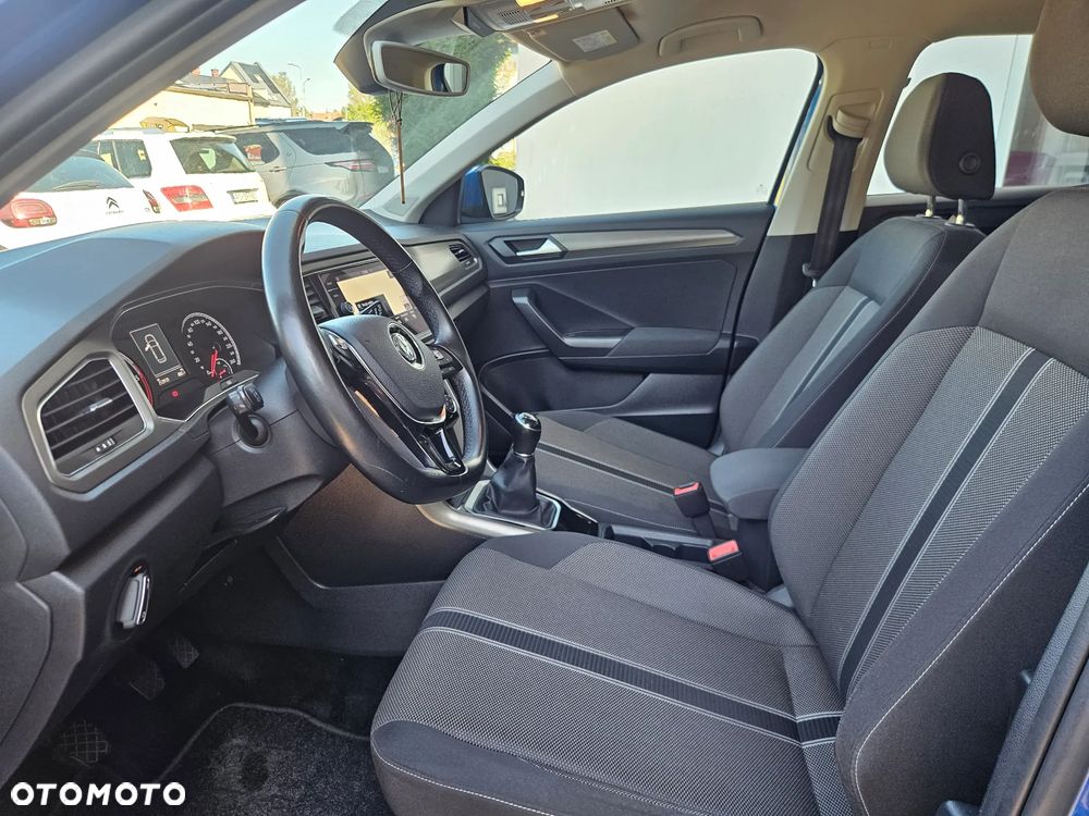 Volkswagen T-Roc - 25