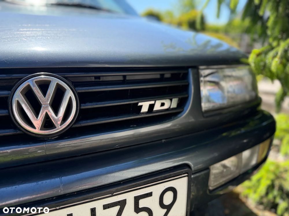 Volkswagen Passat - 9