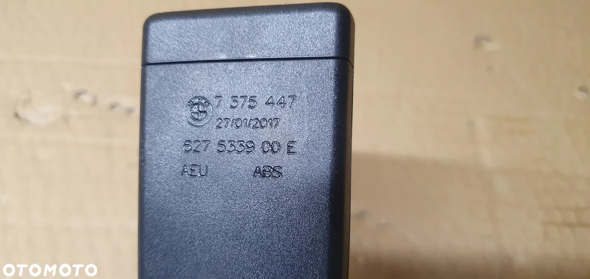 Zapinka pasa bezpieczeństwa tył tylna BMW 3 F30 7375447 - 5
