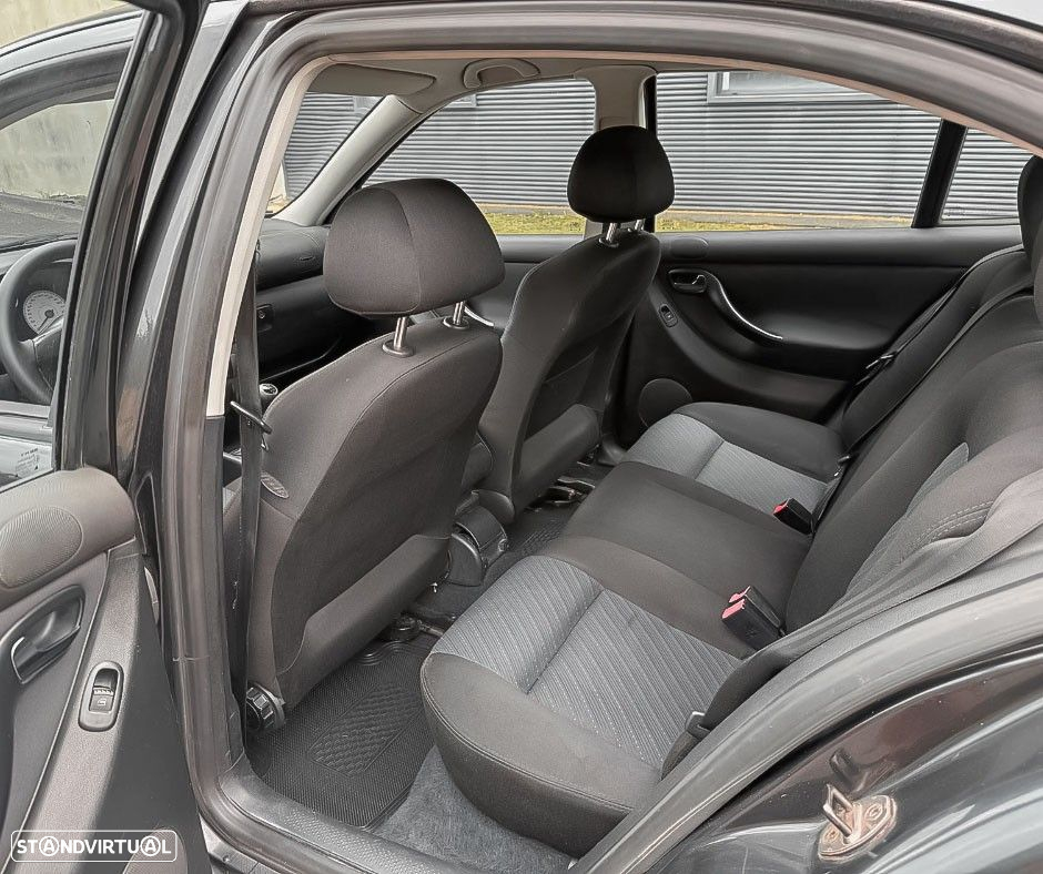 SEAT Leon 1.9 TDI FR - 17