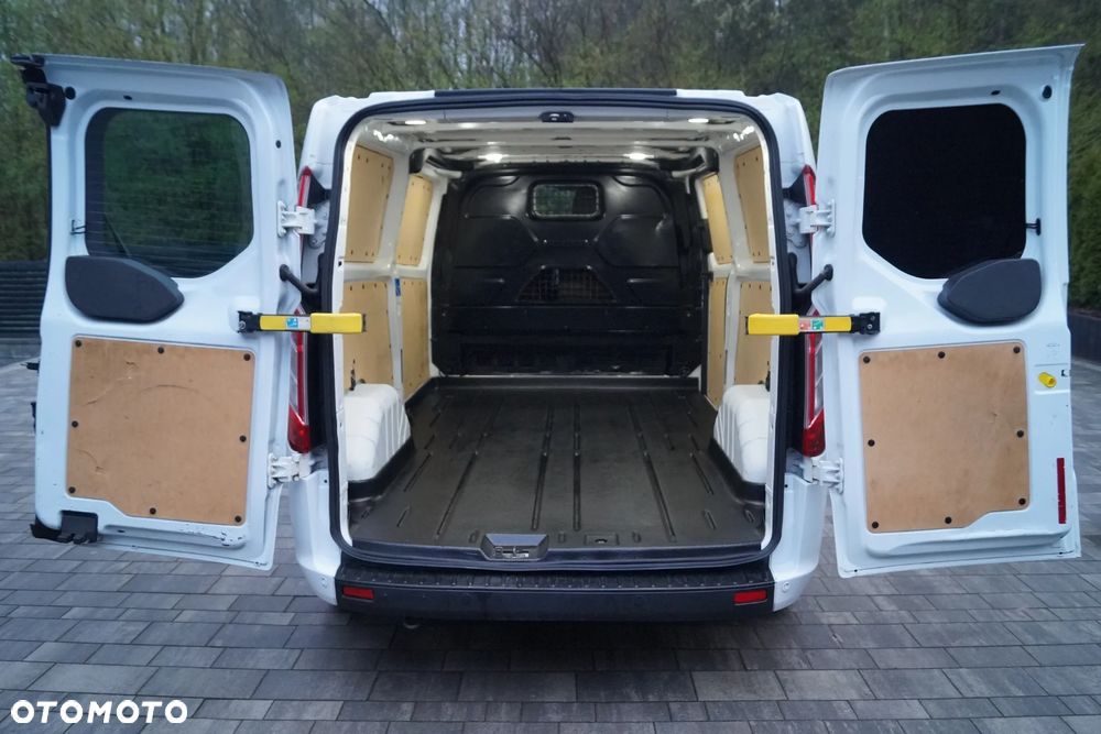 Ford Transit Custom - 16