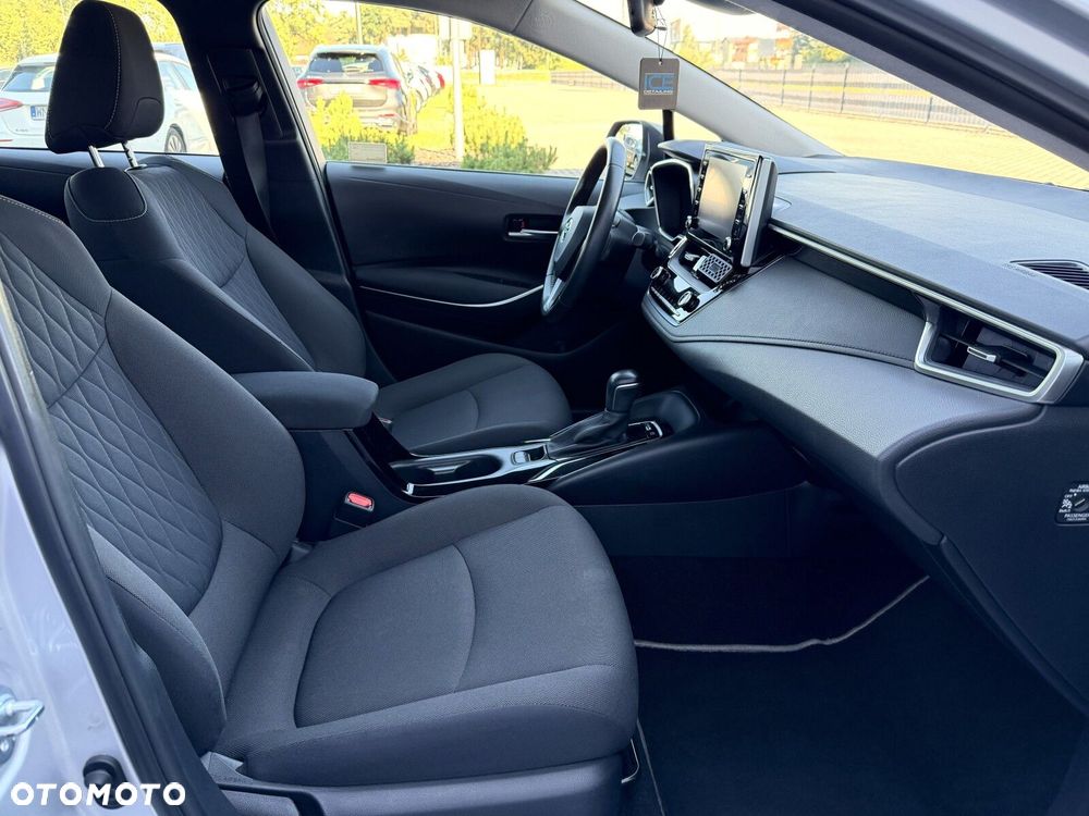 Toyota Corolla - 25
