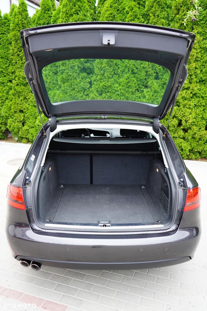 Audi A4 Avant 2.0 TDI DPF Ambiente - 20
