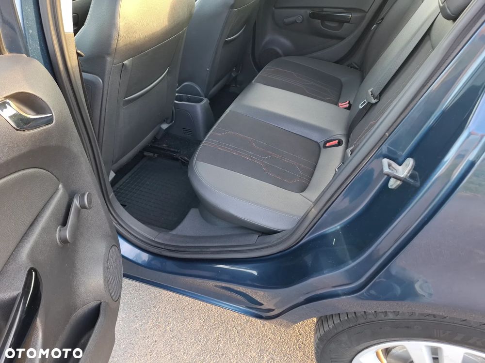 Opel Corsa 1.2 16V Enjoy - 9