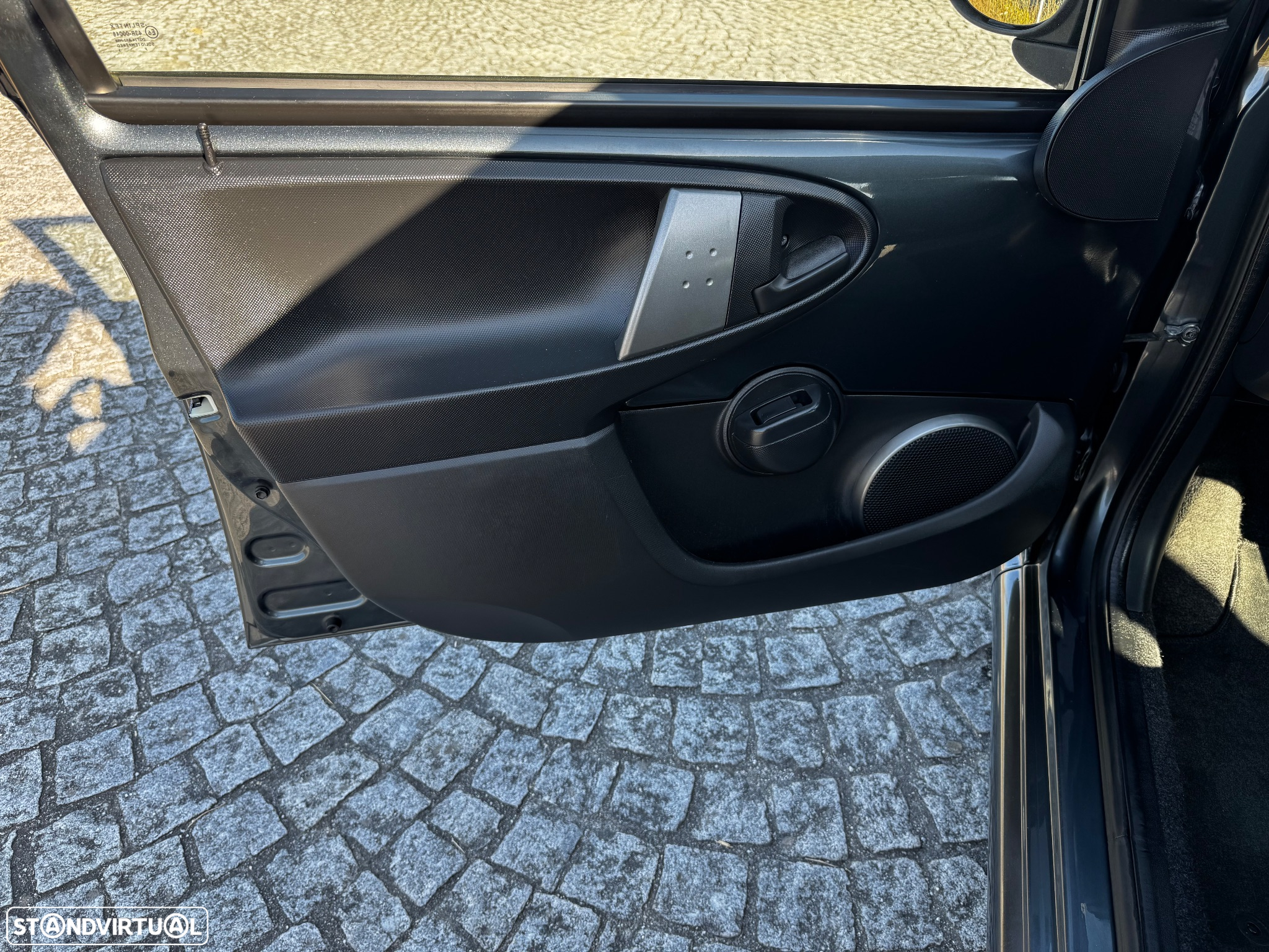Toyota Aygo 1.0 Plus Sport Pack MM - 10