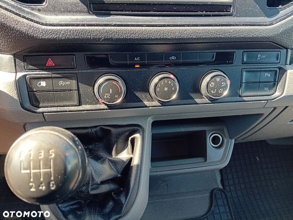 Volkswagen Crafter Brygadówka - 22