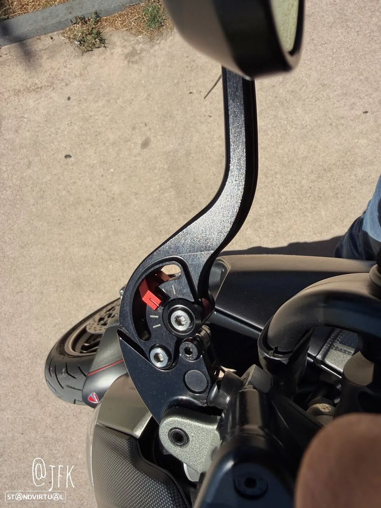 Ducati Diavel Carbon Edition - 15