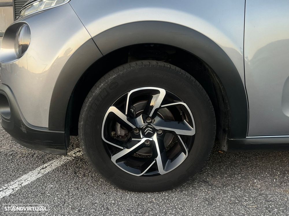 Citroën C3 1.2 PureTech Shine - 6