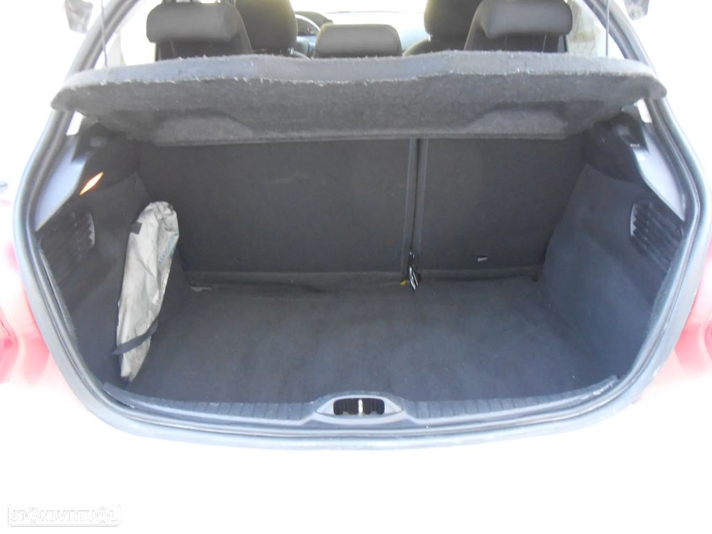Peugeot 208 1.4 HDi Active - 21