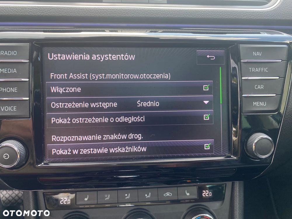 Skoda Superb 2.0 TDI L&K DSG - 27