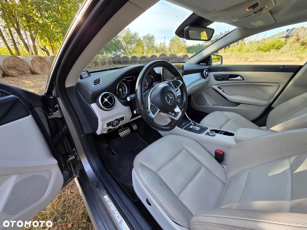 Mercedes-Benz CLA - 11