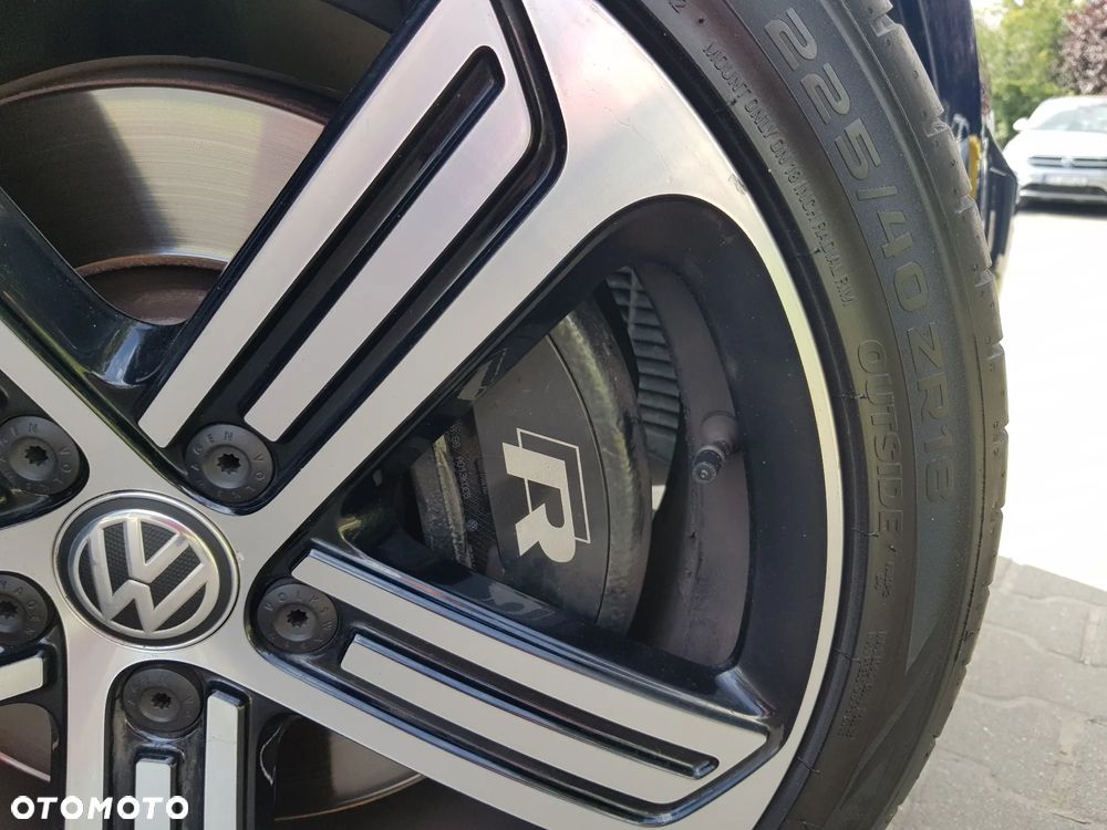 Volkswagen Golf VII 2.0 TSI 4Mot R DSG - 25