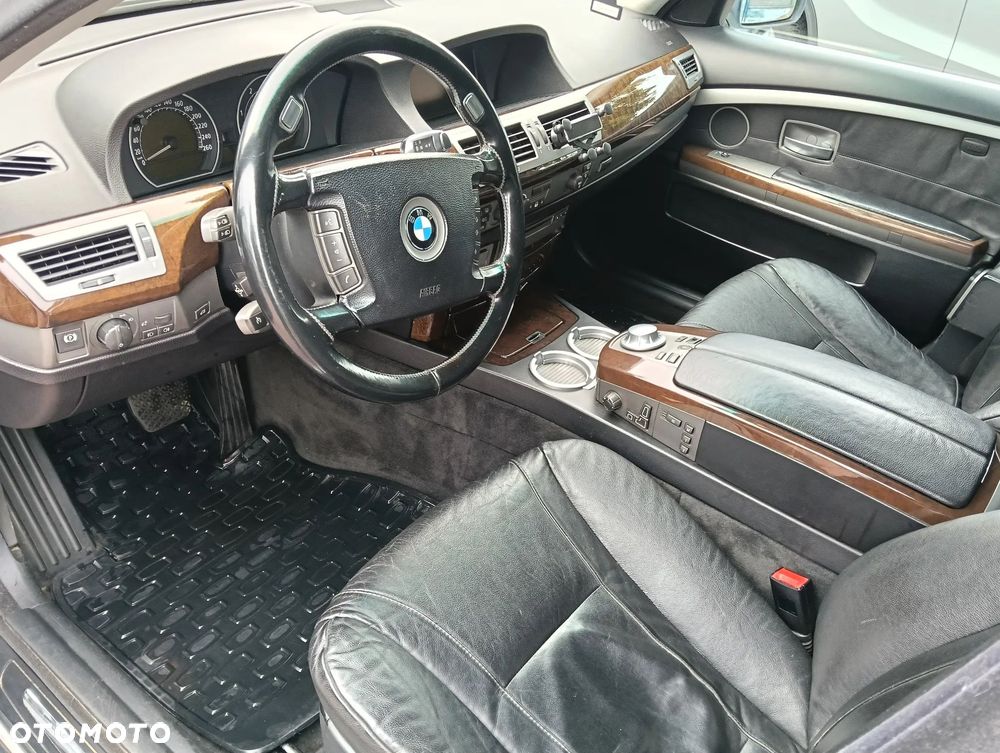 BMW Seria 7 - 8