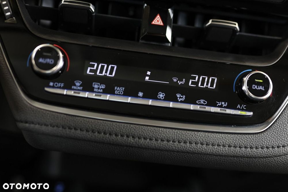 Toyota Corolla - 25