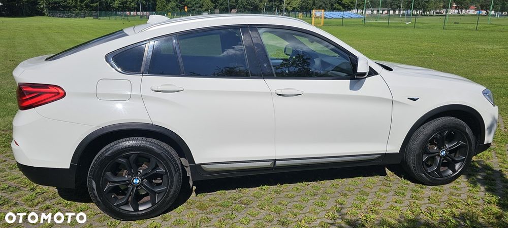 BMW X4 xDrive20i - 8