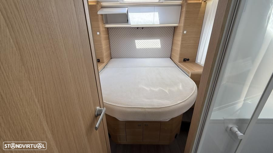 Adria Matrix 670 SC cama central e basculante - 27