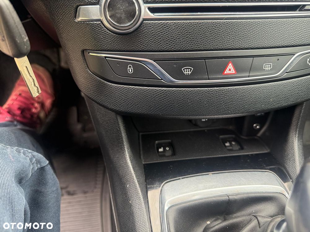 Peugeot 308 1.6 BlueHDi Active S&S - 18